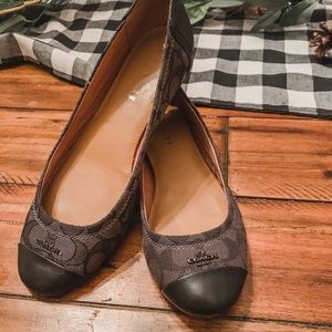 Coach flats